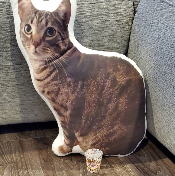 12/$30 π° Las Vegas Shot Glass - Picture 2 of 6